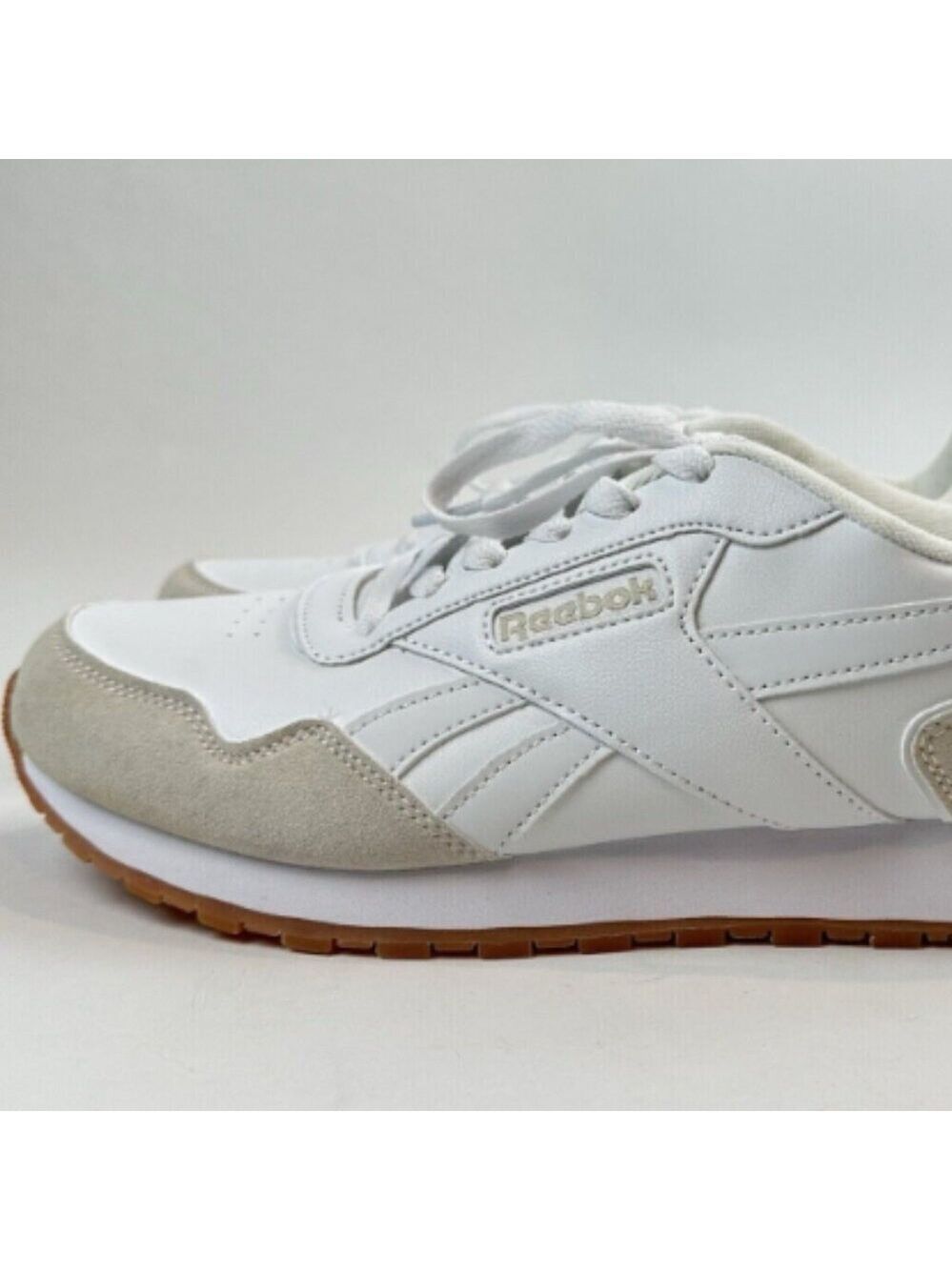 ReebokClassic Harman Run  White gum sole and suede size 6.5